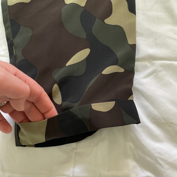 Revolve Haute Hippie Camo Silk Pants Fatigue Womens S Boho Chic Artsy Hipster - Picture 14 of 15